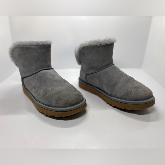 UGG Women's Classic Bling Mini Boots grey suede Swarovski crystal logos size 7 - Picture 2 of 11